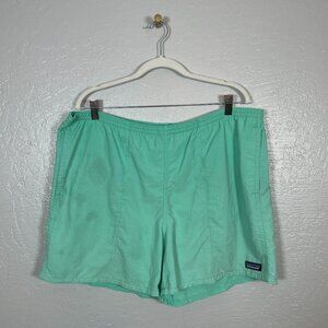 Patagonia Men L Light Green Baggie 5" Shorts Mesh Lined Pockets Gorpcore